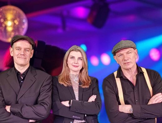 Partycentral Coverband met Dj